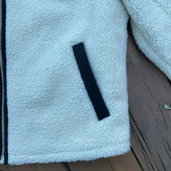 New Creme Sherpa Jacket - Picture 8 of 14
